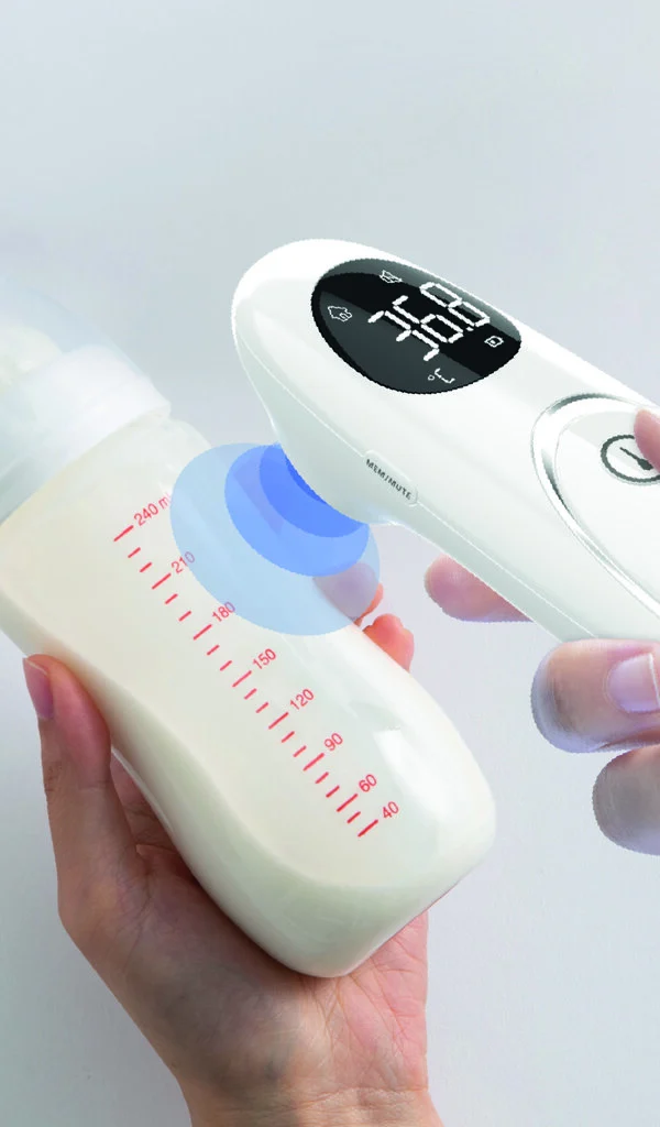 Pomiar czoła i posiłków