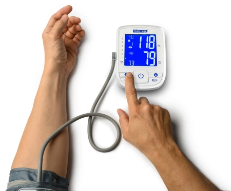 Ciśnieniomierz TMA-INTEL 11 TECH-MED z funkcją mowy, wykrywania migotania przedsionków AF, pomiar podczas pompowania, pamięć 2x120, 22-42 cm